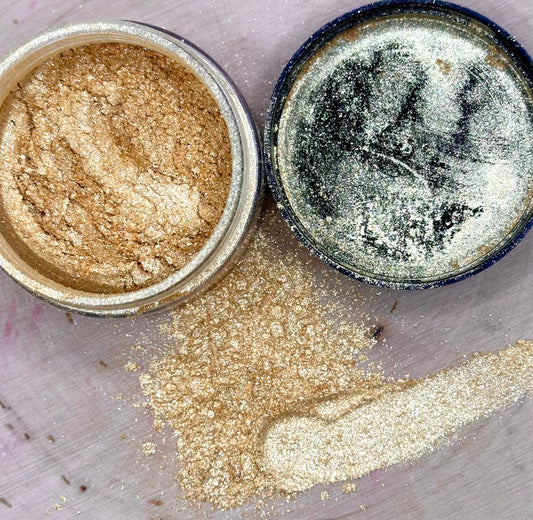 Snitch ( pearl mica powder )