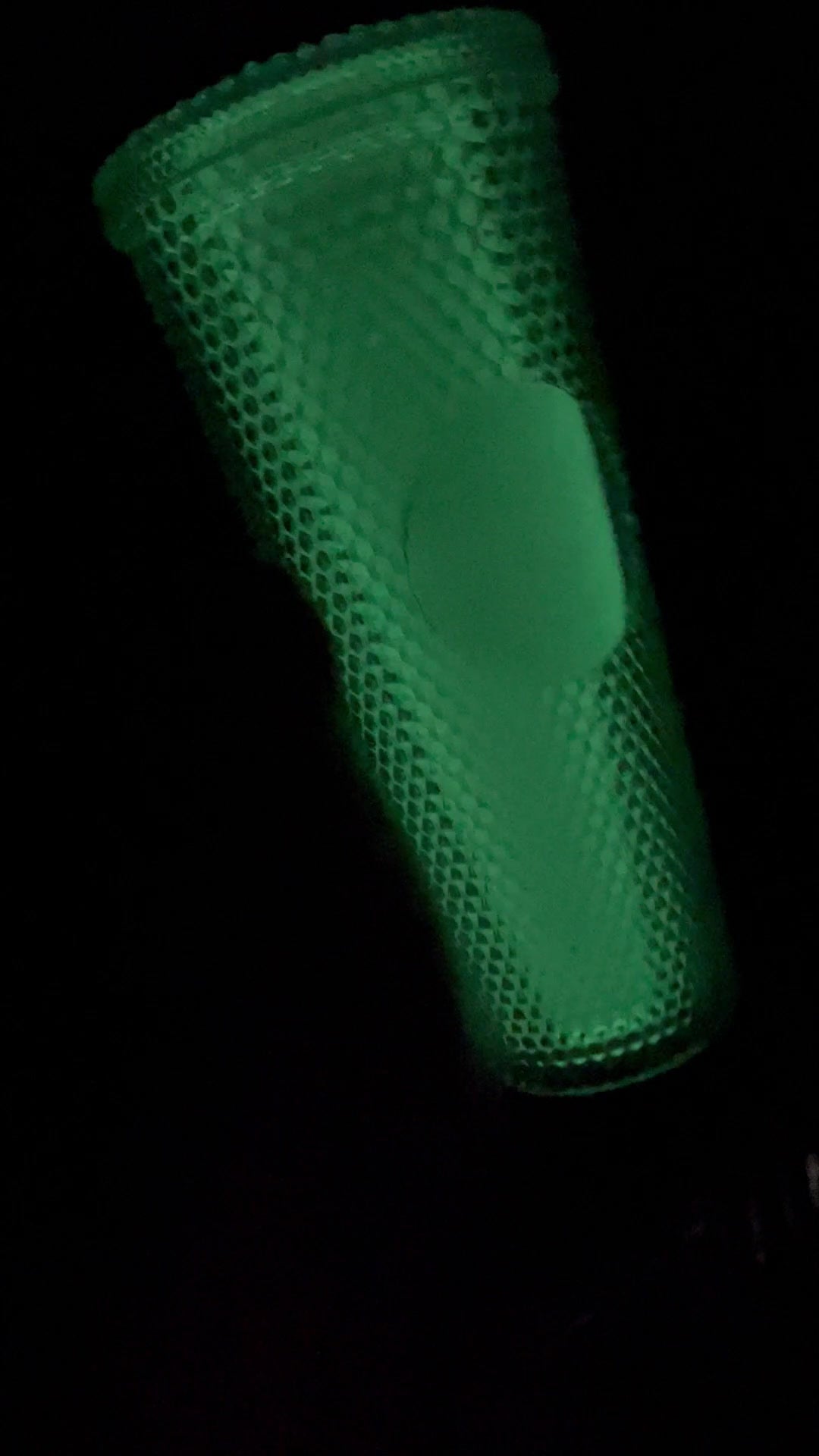 Studded Glow Tumbler 24 oz