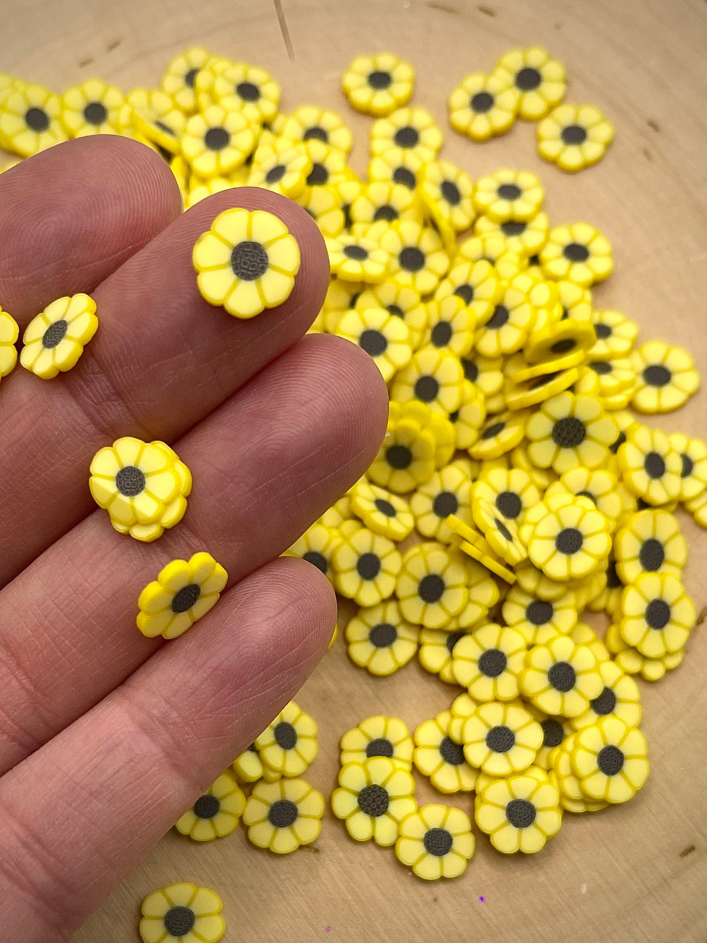 Sunflowers ( sprinkles ) 10 mm