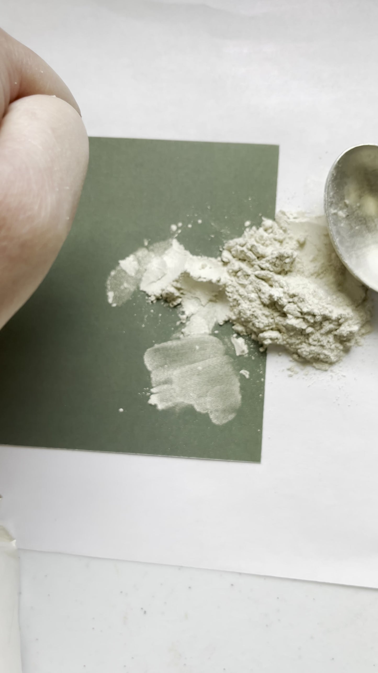 Cozy ( golden pearl mica powder )