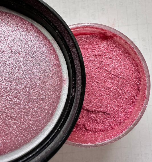 Coquette ( pearl mica )