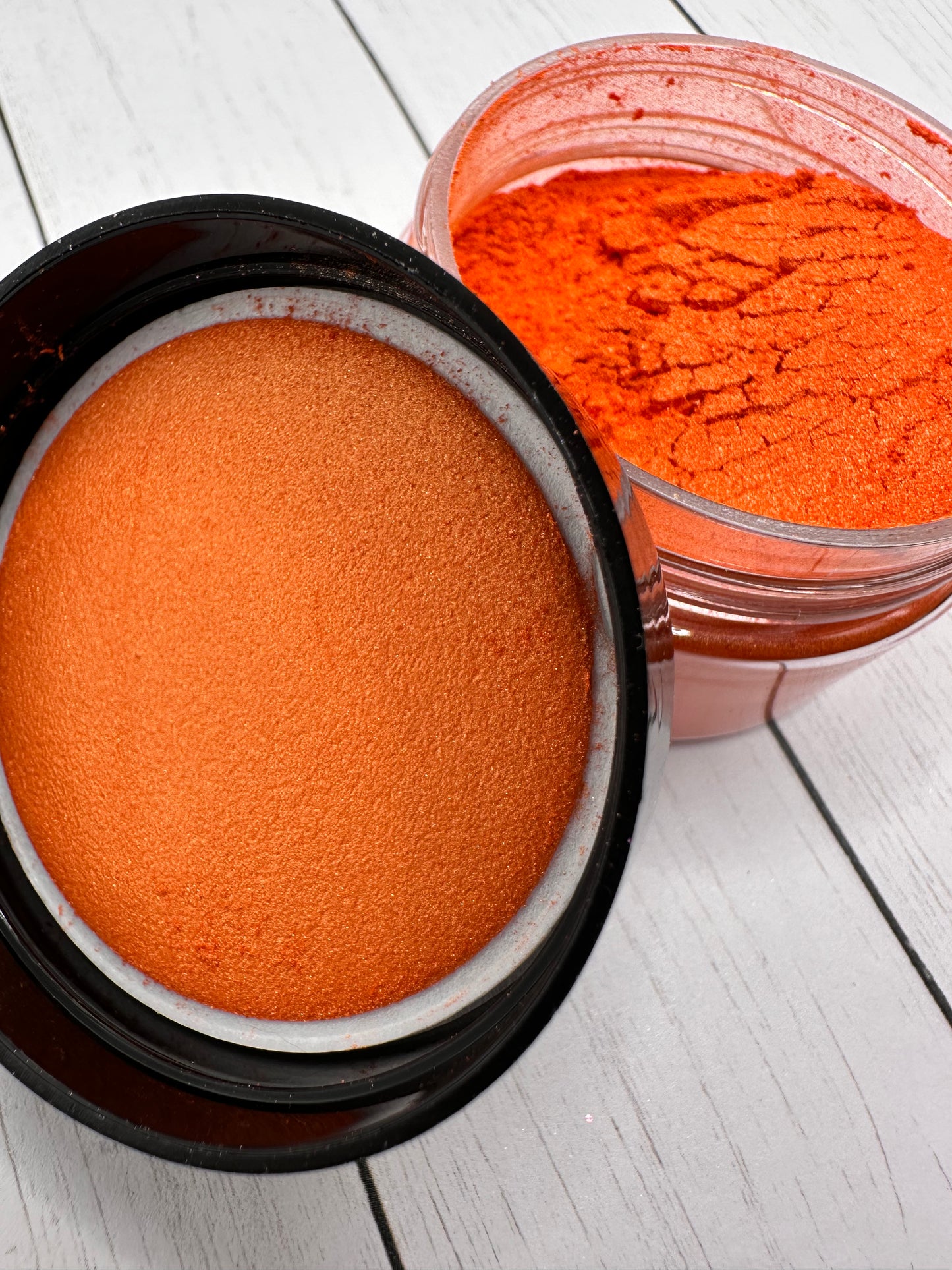 Habanero ( pearl mica powder )